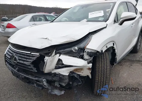 2021 Lexus Nx 300 z USA, uszkodzony, nr VIN JTJDARDZ2M5025581